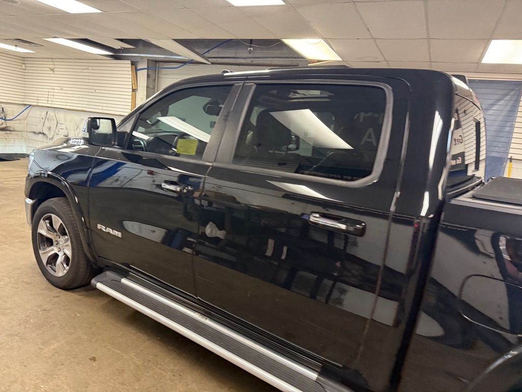 RAM 1500 Laramie Crew Cab SWB 4WD 2019 RAM 1500 Laramie Crew Cab SWB 4WD 2019