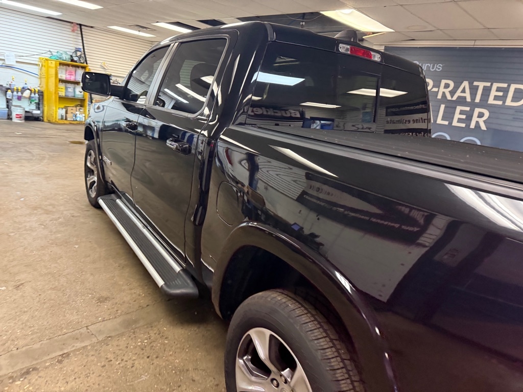 RAM 1500 Laramie Crew Cab SWB 4WD 2019 RAM 1500 Laramie Crew Cab SWB 4WD 2019