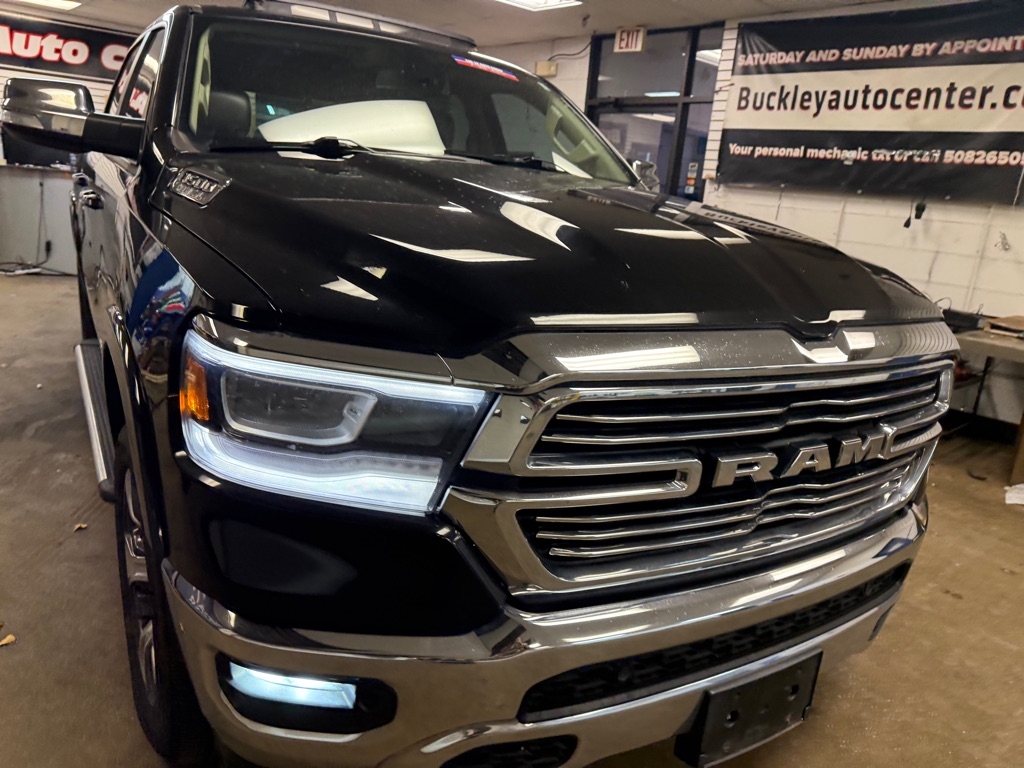 RAM 1500 Laramie Crew Cab SWB 4WD 2019 RAM 1500 Laramie Crew Cab SWB 4WD 2019