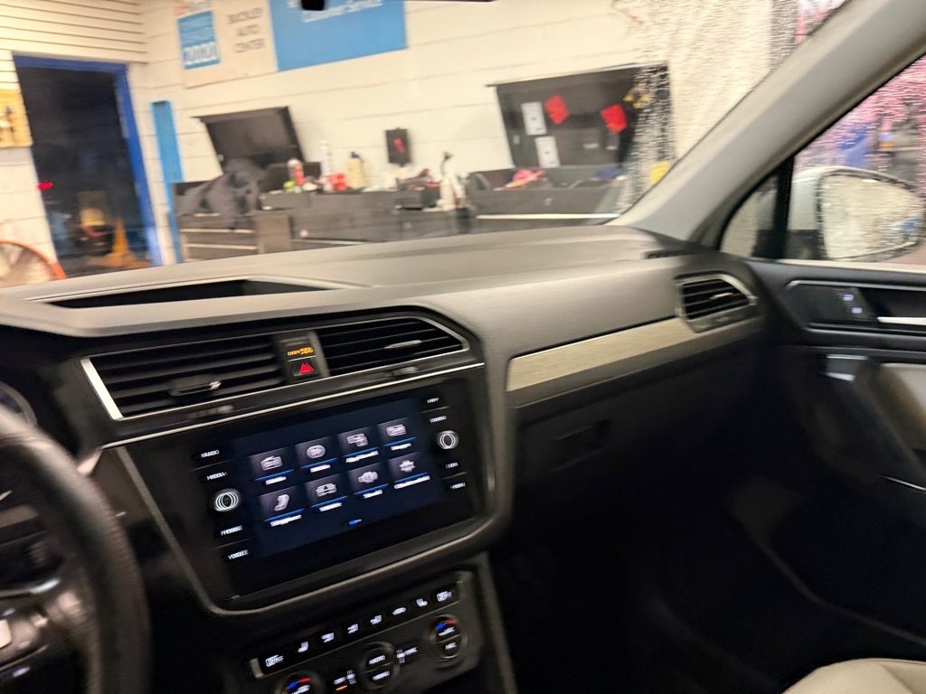 Volkswagen Tiguan SE 4Motion AWD 2018 Volkswagen Tiguan SE 4Motion AWD 2018