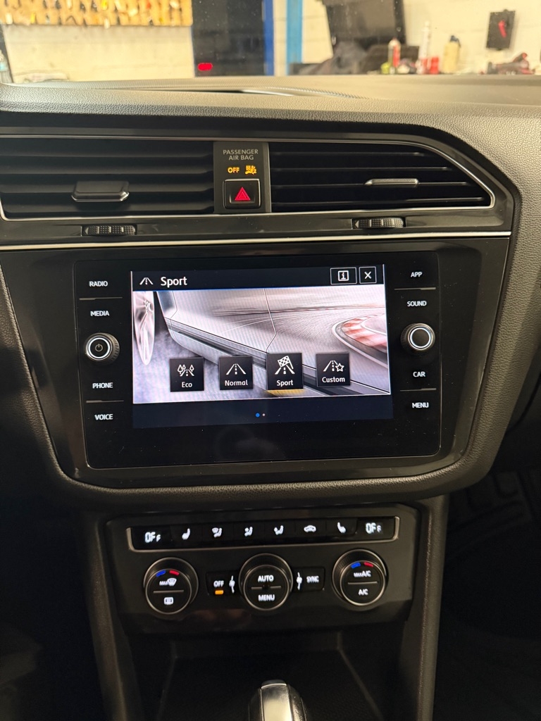 Volkswagen Tiguan SE 4Motion AWD 2018 Volkswagen Tiguan SE 4Motion AWD 2018