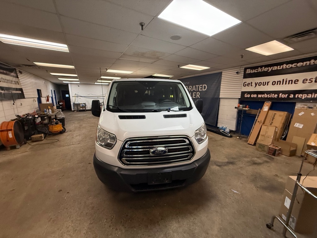 Ford Transit 350 Wagon Low Roof XL 60/40 Pass. 148-in. WB 2016 Ford Transit 350 Wagon Low Roof XL 60/40 Pass. 148-in. WB 2016