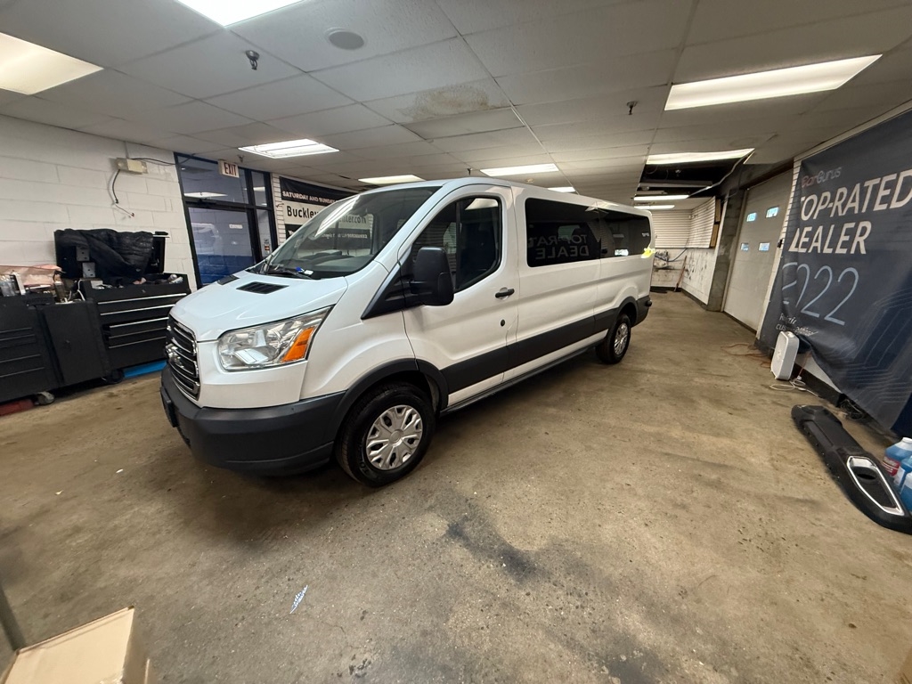 Ford Transit 350 Wagon Low Roof XL 60/40 Pass. 148-in. WB 2016 Ford Transit 350 Wagon Low Roof XL 60/40 Pass. 148-in. WB 2016