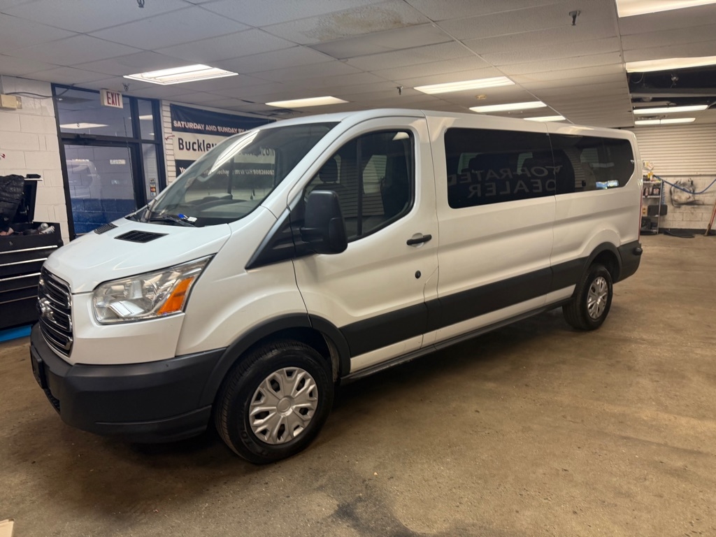 Ford Transit 350 Wagon Low Roof XL 60/40 Pass. 148-in. WB 2016 Ford Transit 350 Wagon Low Roof XL 60/40 Pass. 148-in. WB 2016