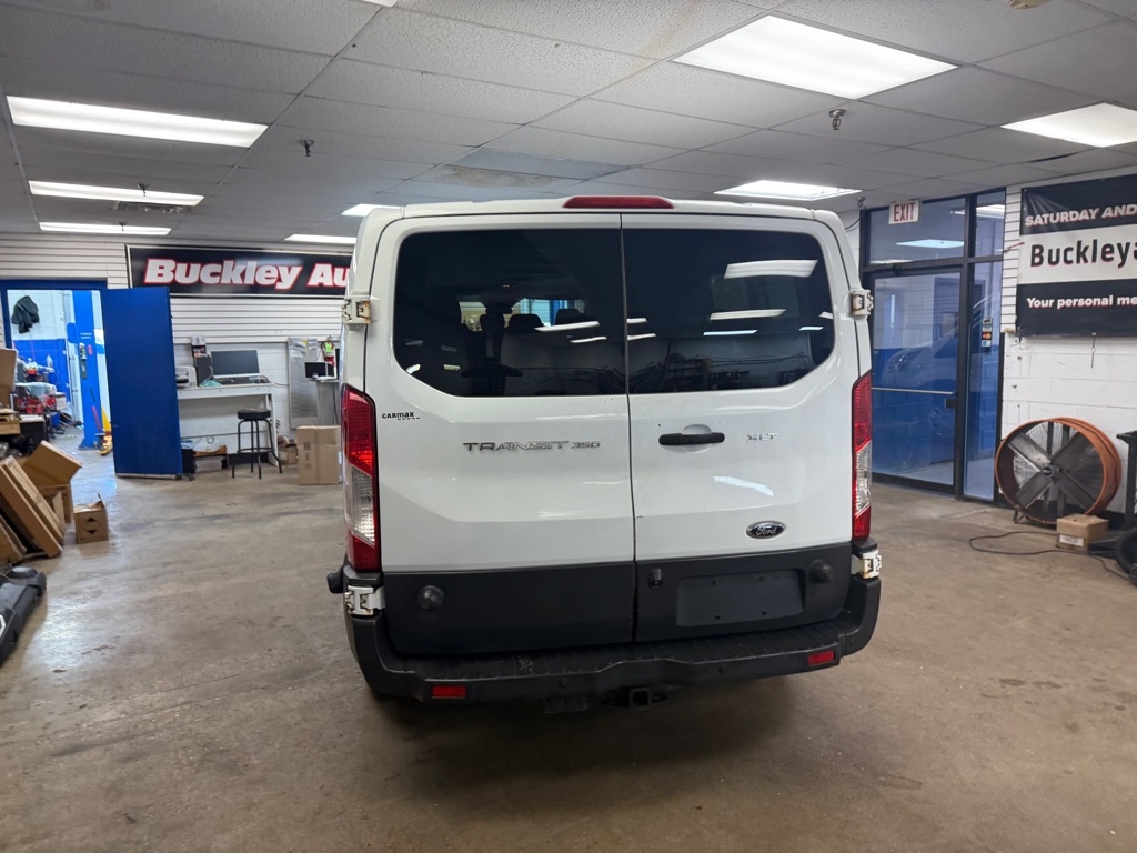 Ford Transit 350 Wagon Low Roof XL 60/40 Pass. 148-in. WB 2016 Ford Transit 350 Wagon Low Roof XL 60/40 Pass. 148-in. WB 2016
