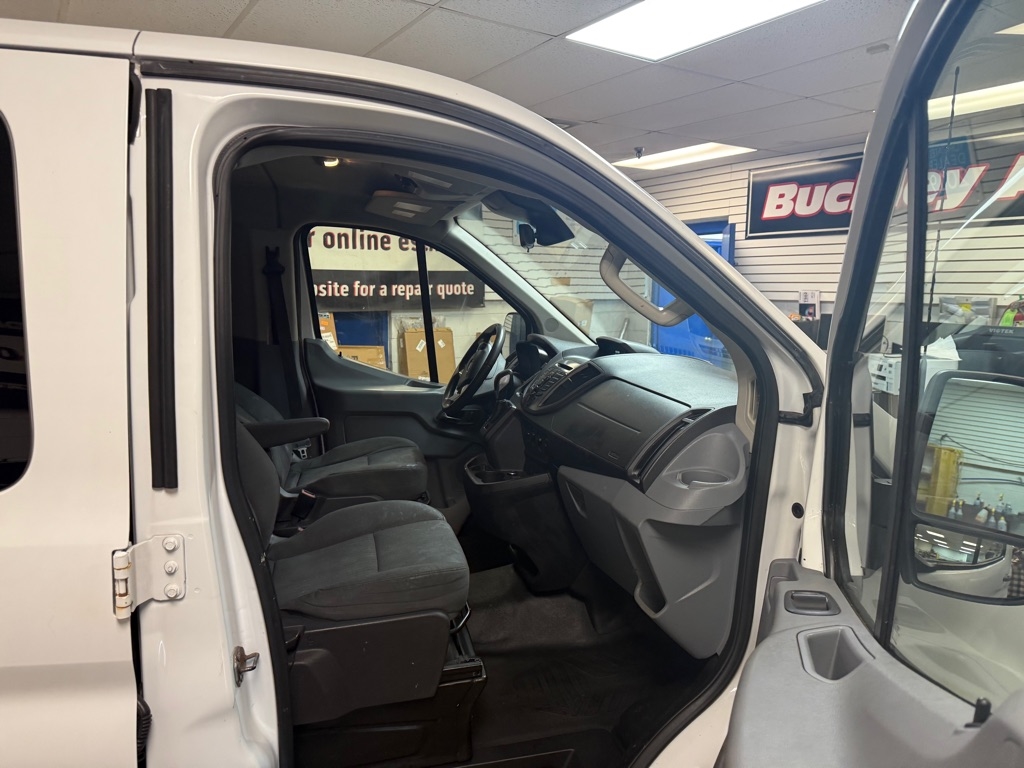 Ford Transit 350 Wagon Low Roof XL 60/40 Pass. 148-in. WB 2016 Ford Transit 350 Wagon Low Roof XL 60/40 Pass. 148-in. WB 2016