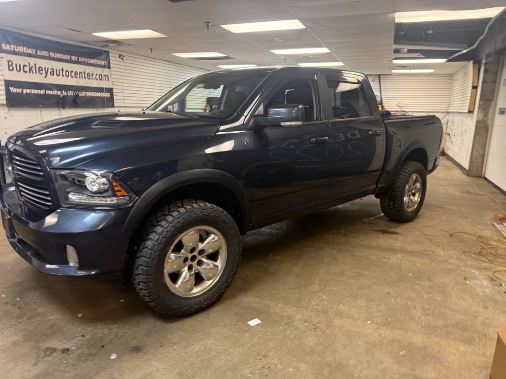 RAM 1500 Sport Crew Cab SWB 4WD 2013