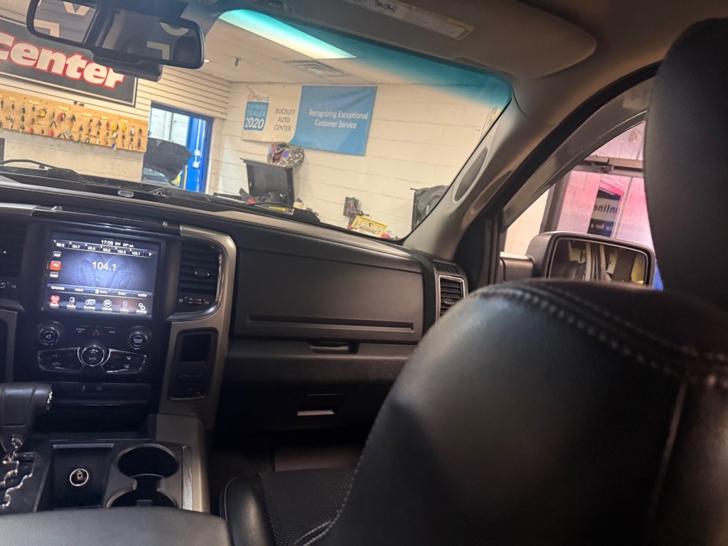 RAM 1500 Sport Crew Cab SWB 4WD 2013