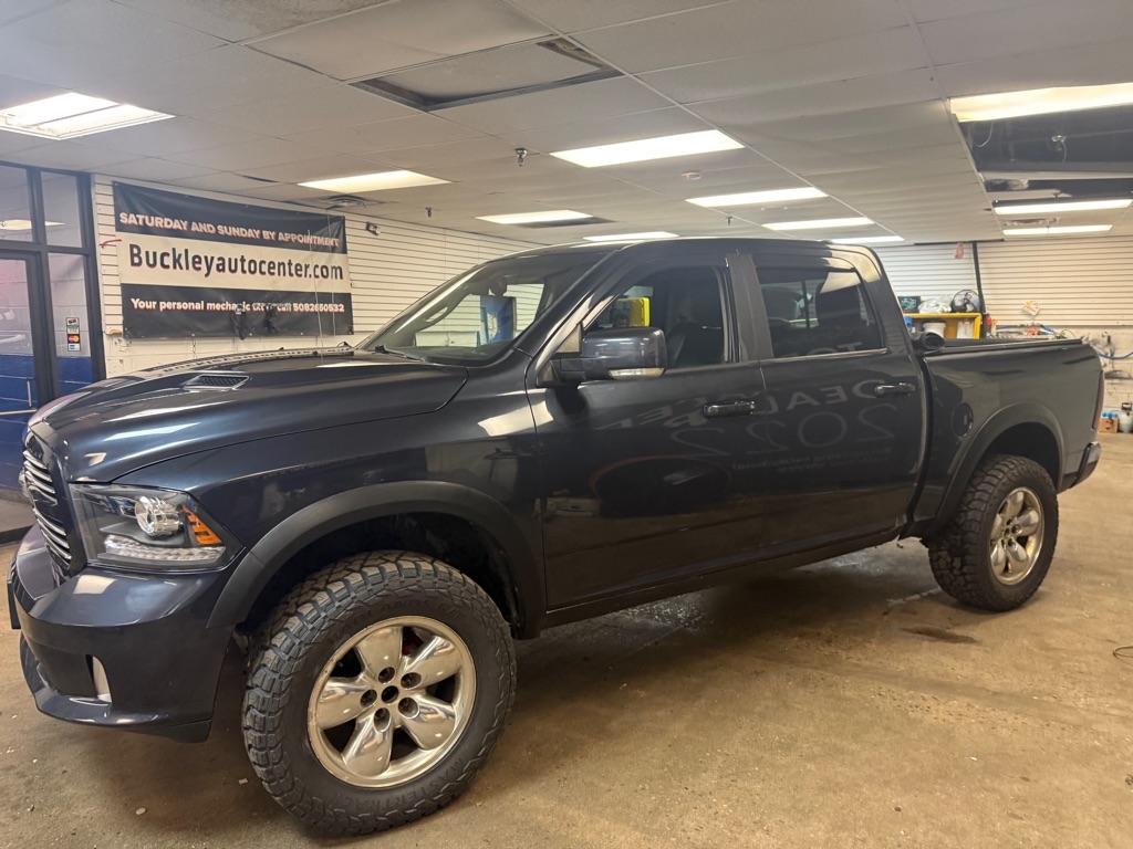 RAM 1500 Sport Crew Cab SWB 4WD 2013