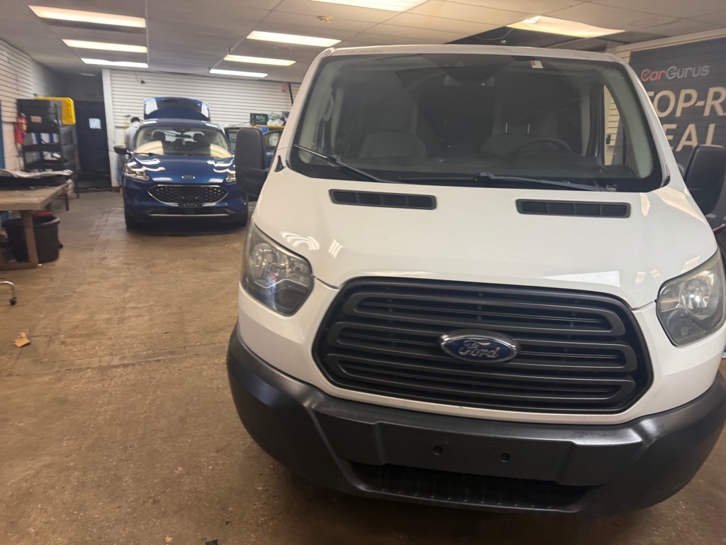 Ford Transit 150 Van Low Roof 60/40 Pass. 130-in. WB 2016
