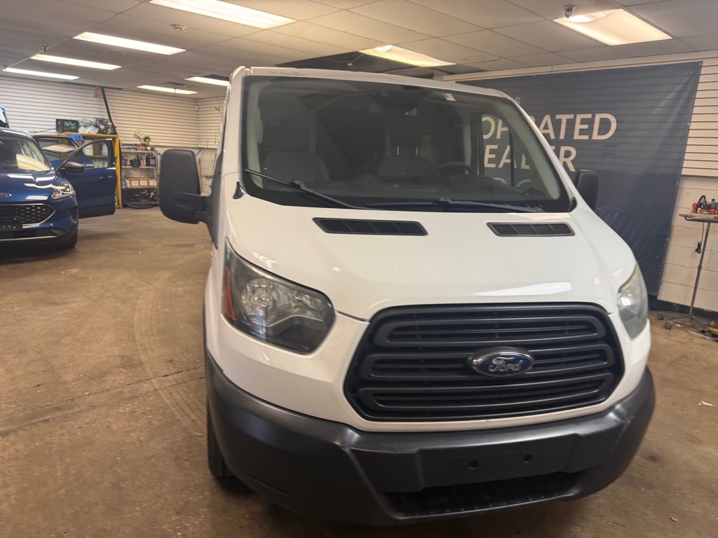 Ford Transit 150 Van Low Roof 60/40 Pass. 130-in. WB 2016
