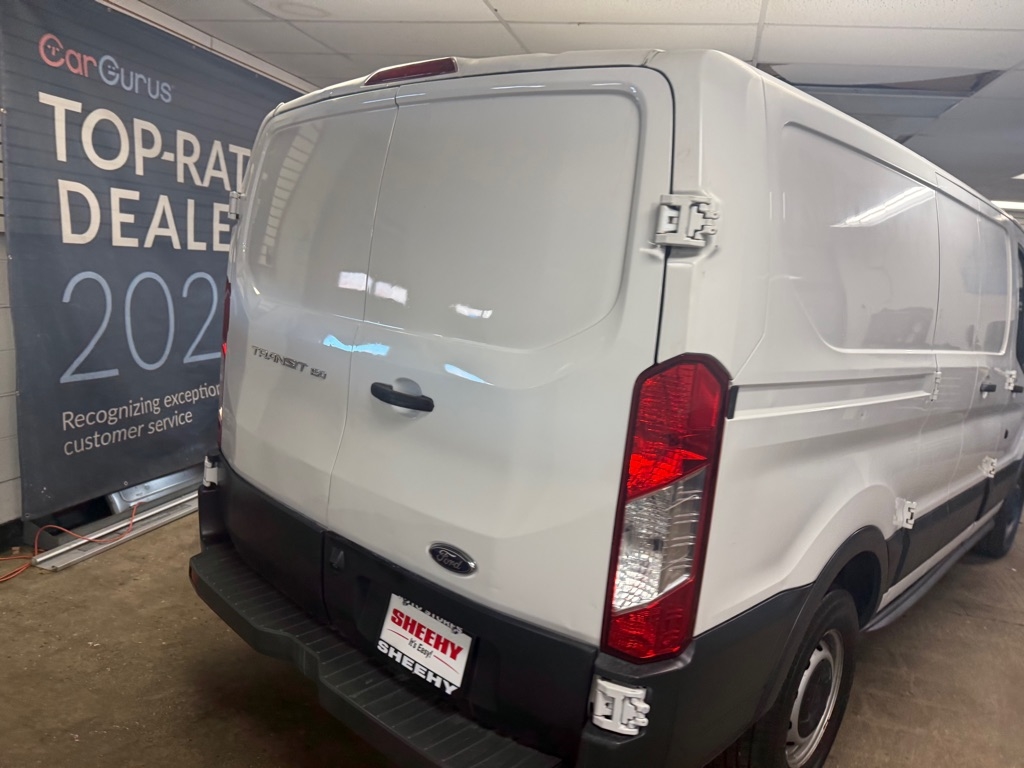 Ford Transit 150 Van Low Roof 60/40 Pass. 130-in. WB 2016