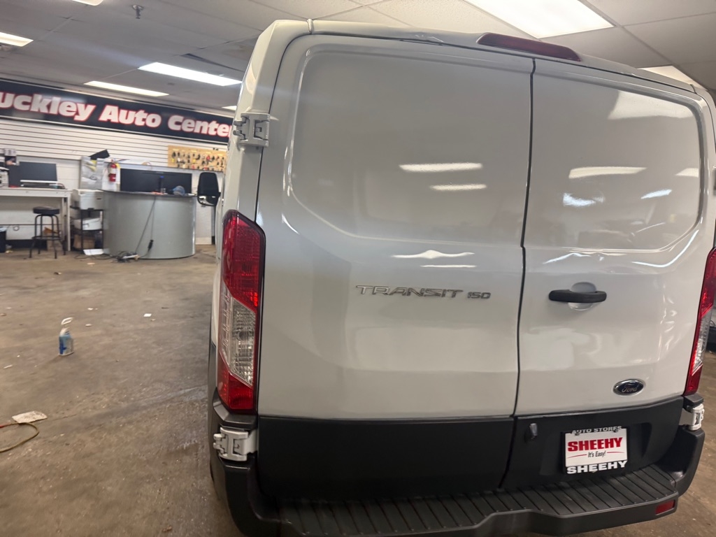 Ford Transit 150 Van Low Roof 60/40 Pass. 130-in. WB 2016