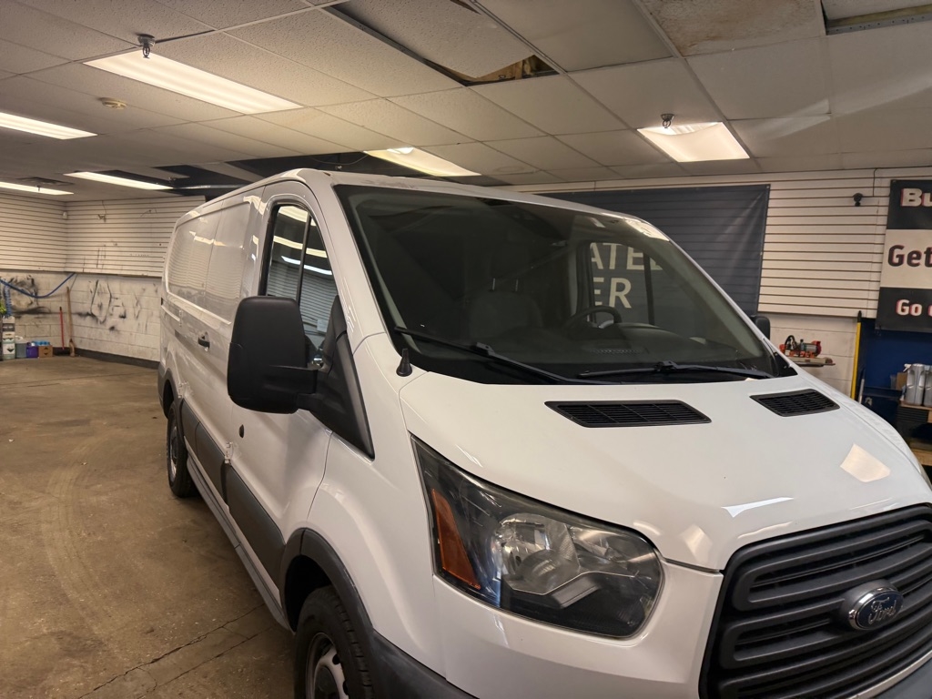 Ford Transit 150 Van Low Roof 60/40 Pass. 130-in. WB 2016