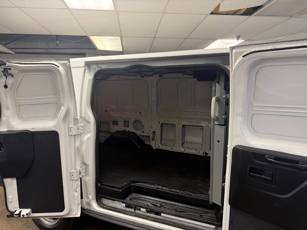 Ford Transit 150 Van Low Roof 60/40 Pass. 130-in. WB 2016