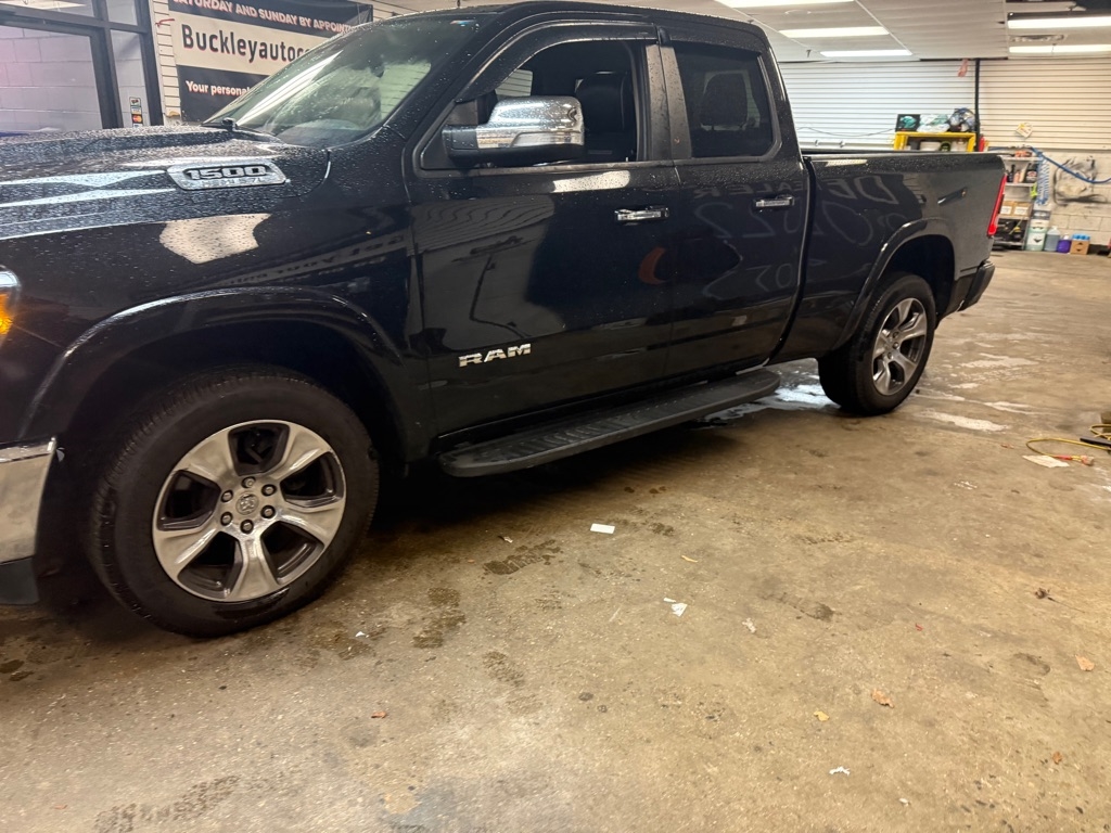 RAM 1500 Laramie Quad Cab 4WD 2019