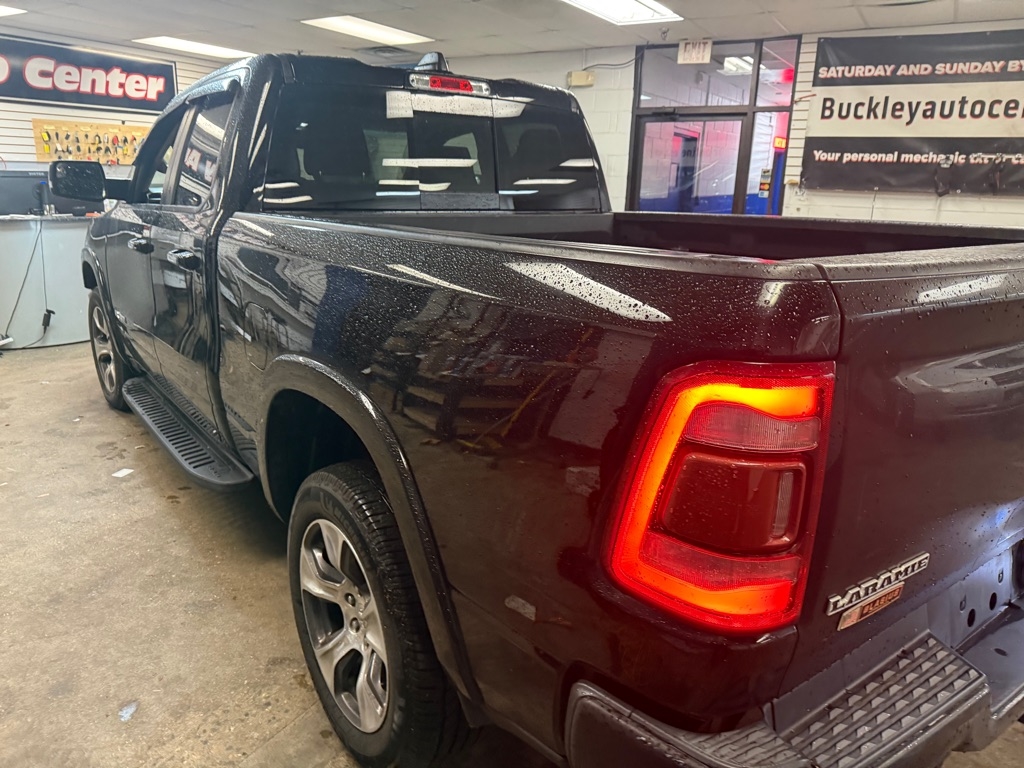 RAM 1500 Laramie Quad Cab 4WD 2019