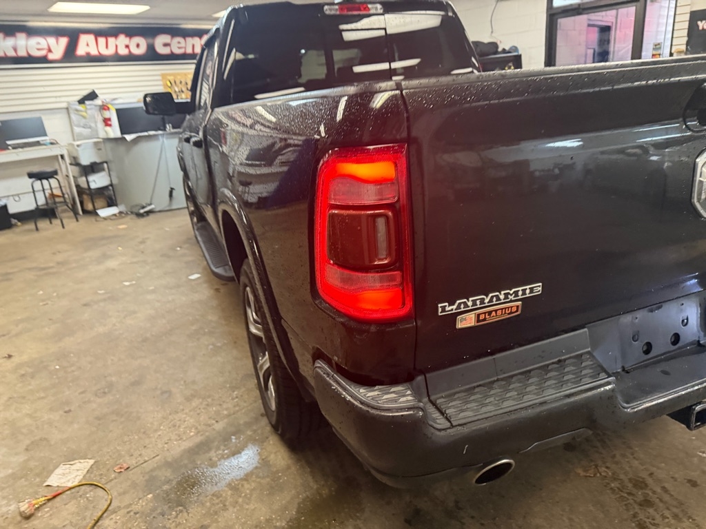 RAM 1500 Laramie Quad Cab 4WD 2019