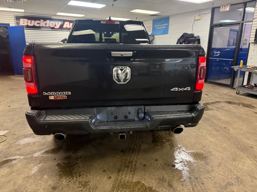 RAM 1500 Laramie Quad Cab 4WD 2019