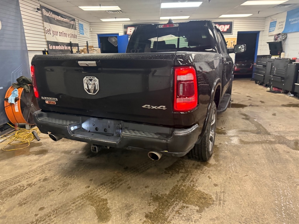RAM 1500 Laramie Quad Cab 4WD 2019