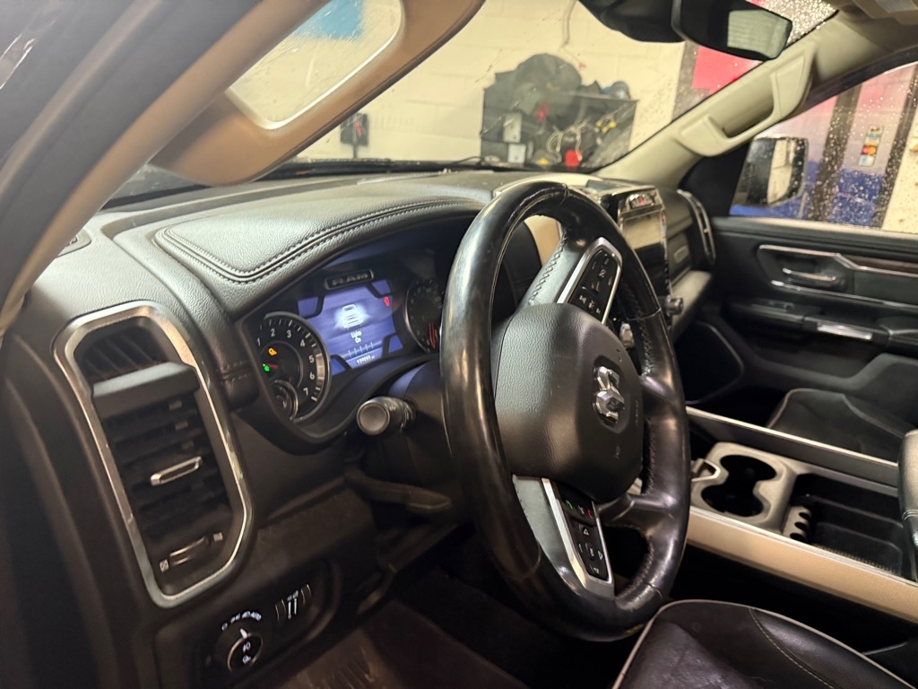 RAM 1500 Laramie Quad Cab 4WD 2019