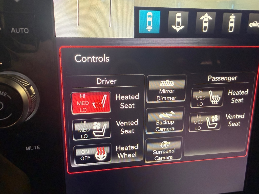 RAM 1500 Laramie Quad Cab 4WD 2019