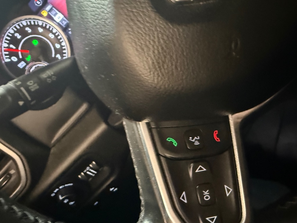 RAM 1500 Laramie Quad Cab 4WD 2019