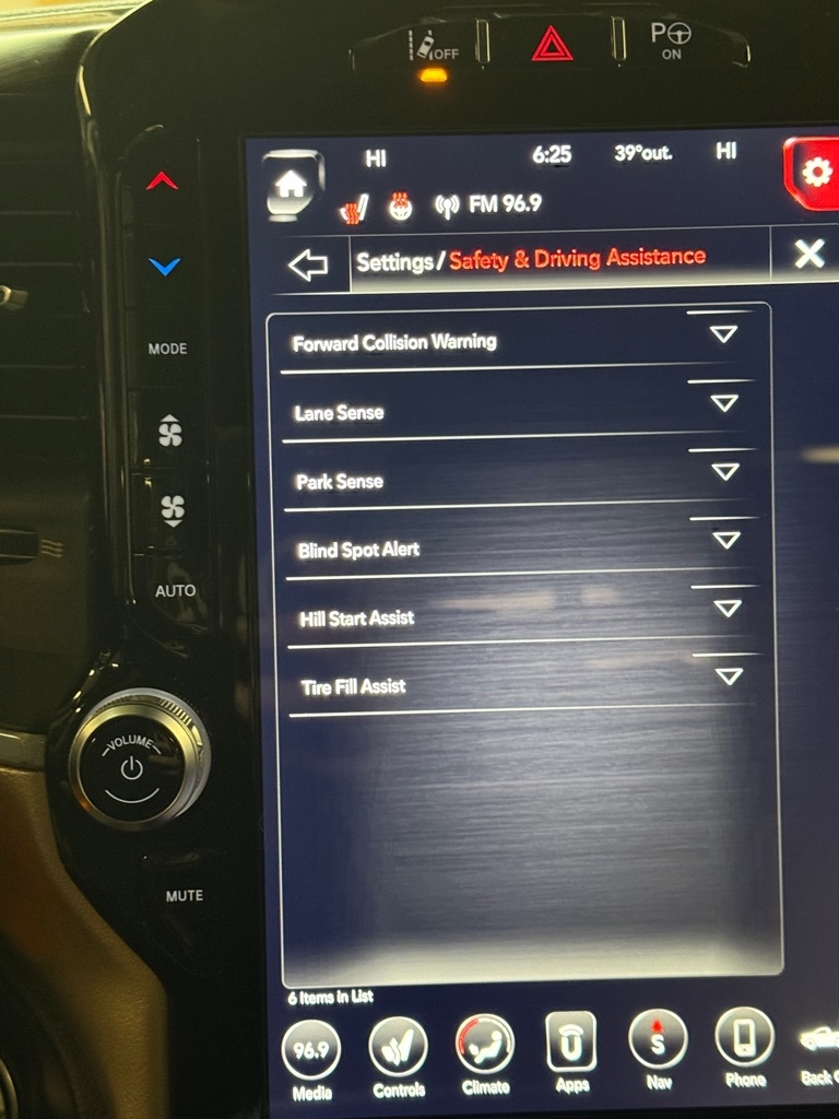 RAM 1500 Laramie Quad Cab 4WD 2019