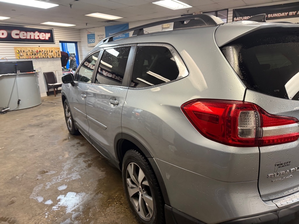 Subaru Ascent Premium 8-Passenger 2019