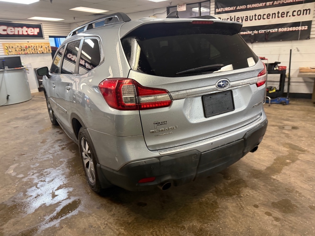 Subaru Ascent Premium 8-Passenger 2019