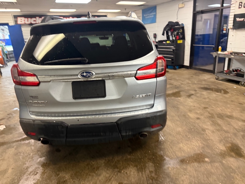 Subaru Ascent Premium 8-Passenger 2019