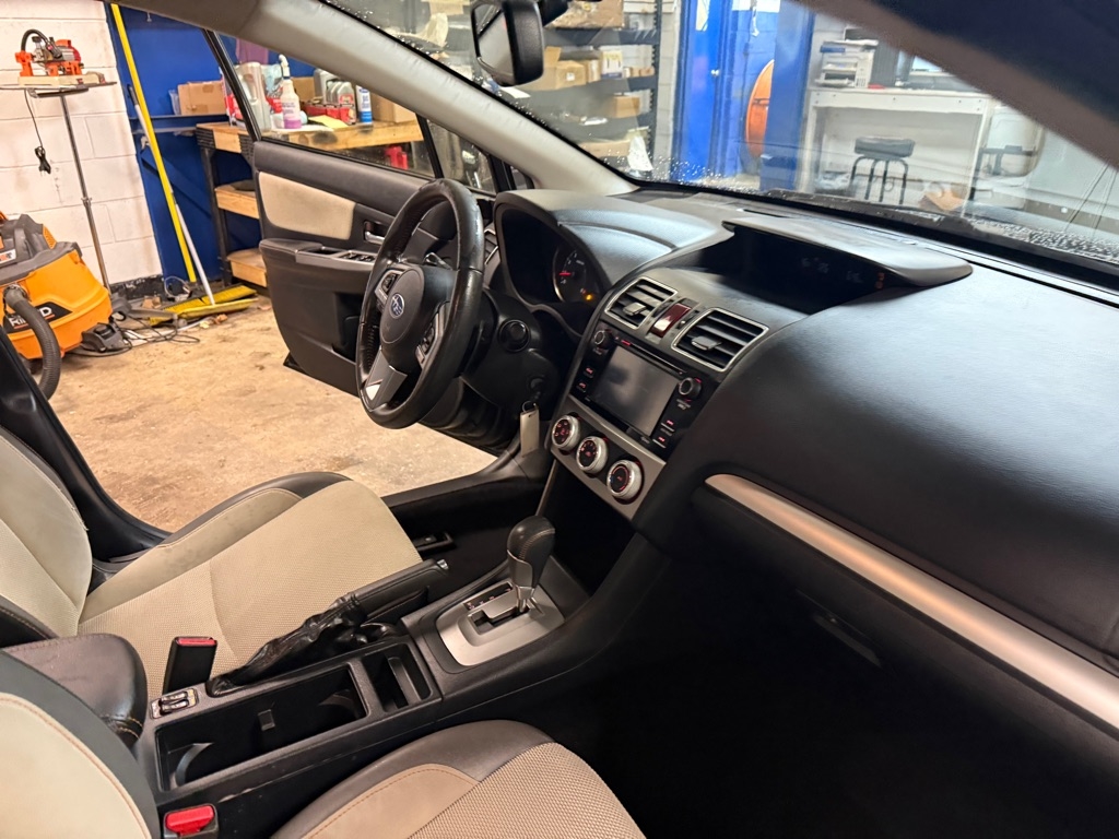 Subaru Crosstrek 2.0i Premium CVT 2016