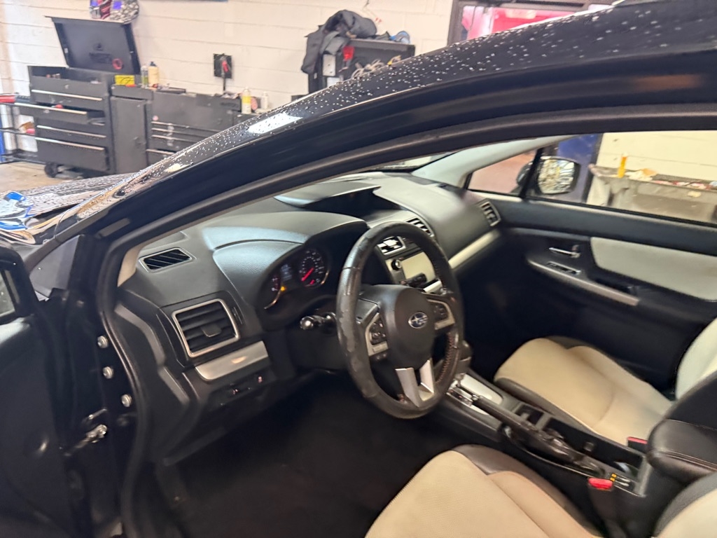 Subaru Crosstrek 2.0i Premium CVT 2016