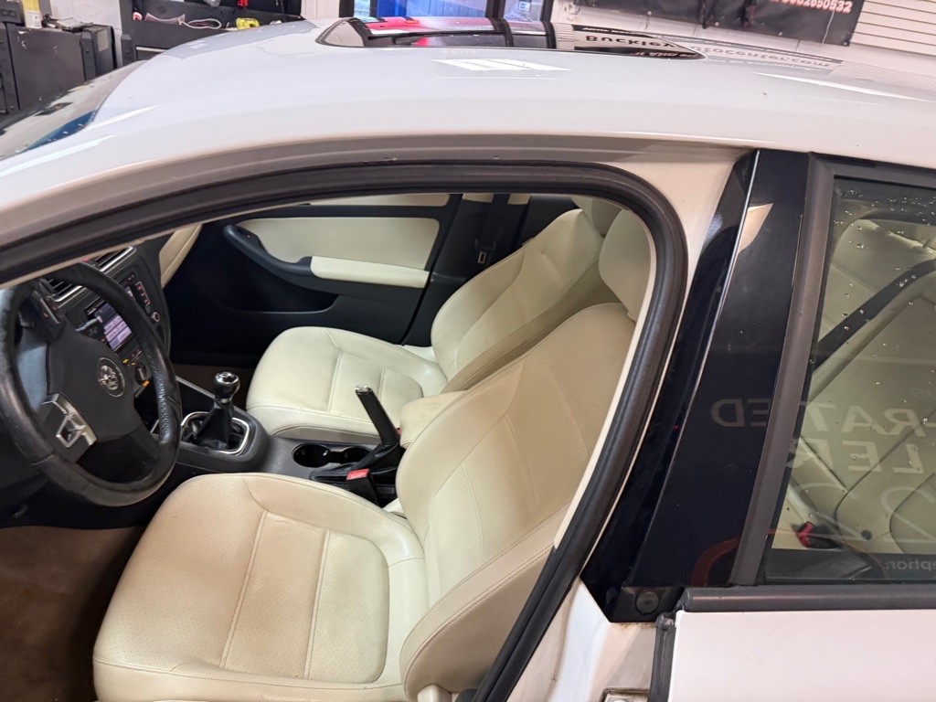 Volkswagen Jetta SE PZEV 2011