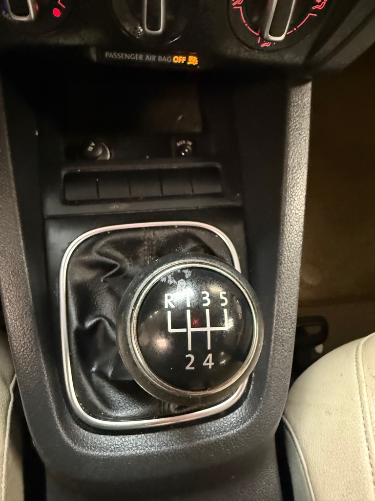 Volkswagen Jetta SE PZEV 2011