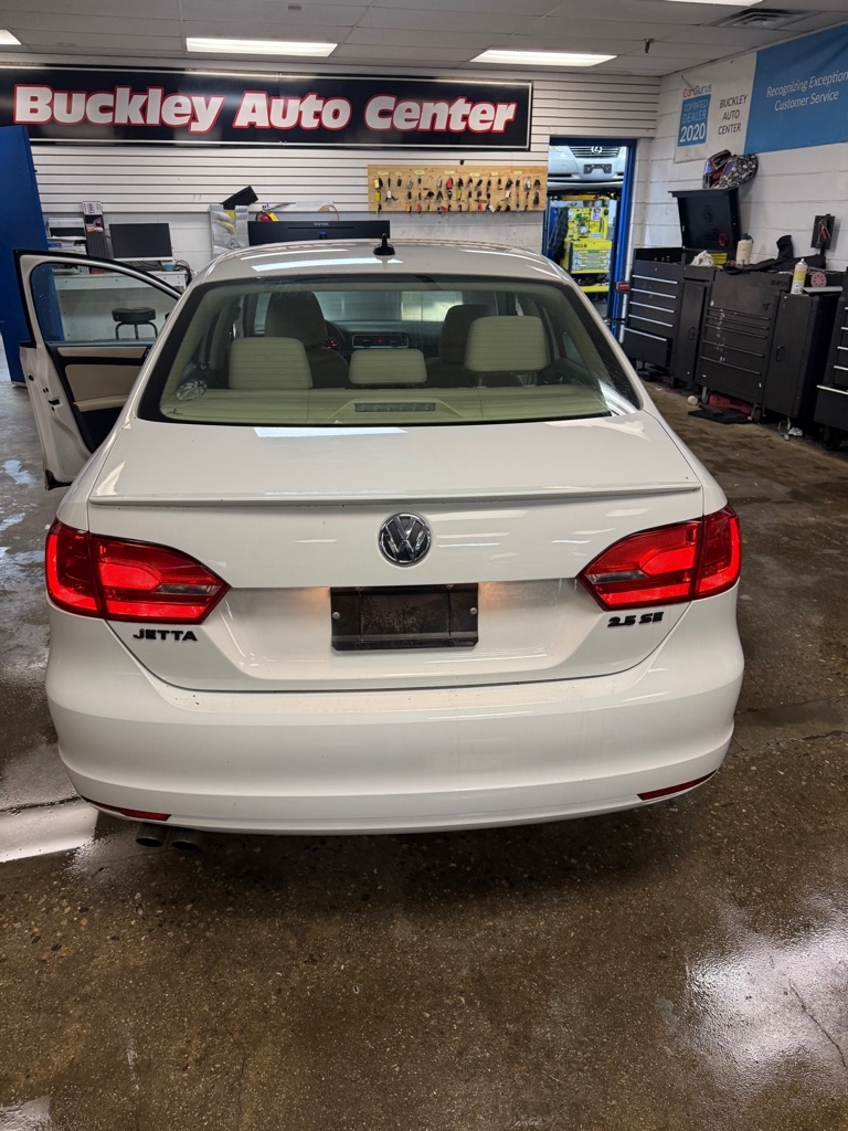 Volkswagen Jetta SE PZEV 2011