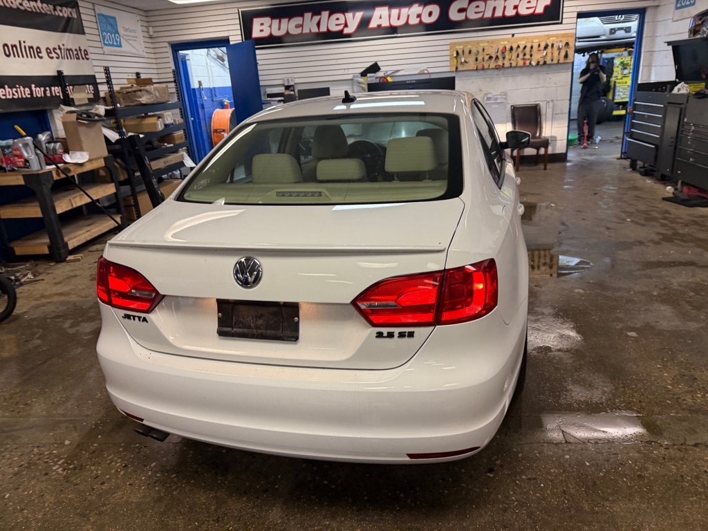 Volkswagen Jetta SE PZEV 2011