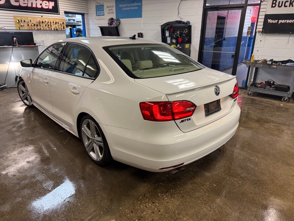 Volkswagen Jetta SE PZEV 2011