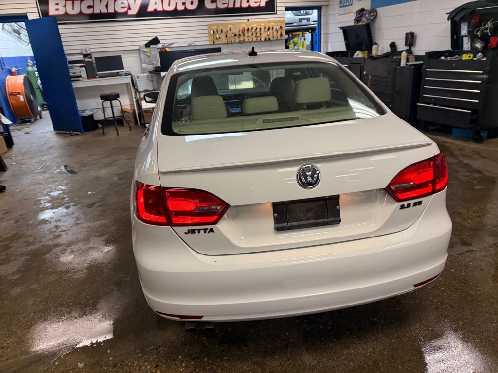 Volkswagen Jetta SE PZEV 2011