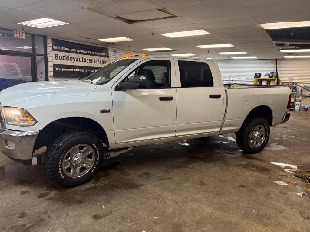 RAM 3500 Tradesman Crew Cab 4WD 2017
