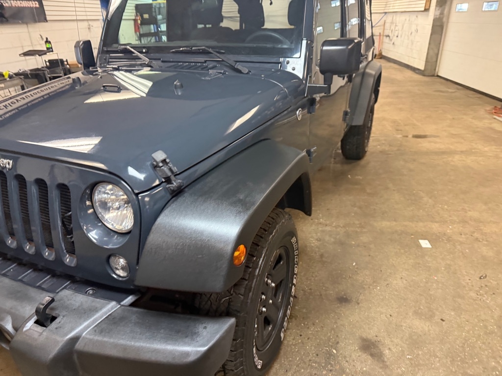 Jeep Wrangler Unlimited Sport 4WD 2017