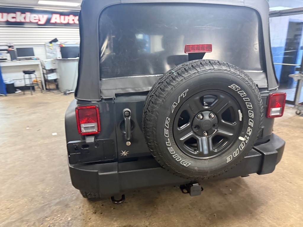 Jeep Wrangler Unlimited Sport 4WD 2017