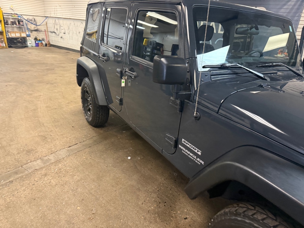 Jeep Wrangler Unlimited Sport 4WD 2017