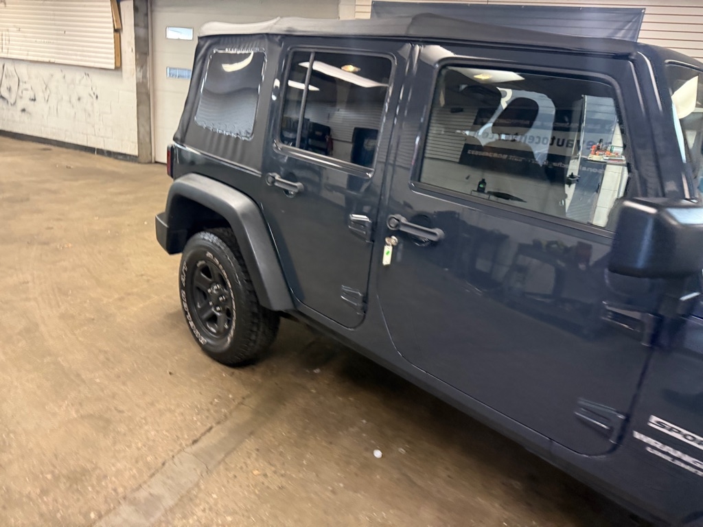 Jeep Wrangler Unlimited Sport 4WD 2017