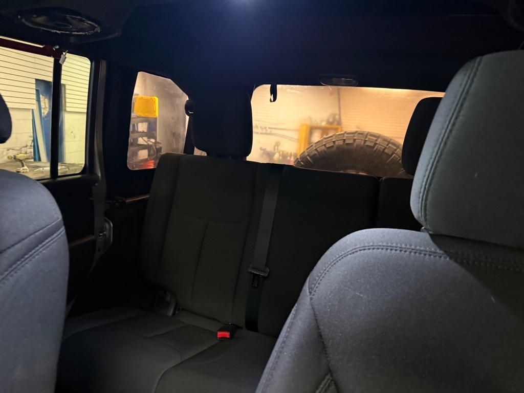 Jeep Wrangler JK Unlimited Sport 4WD 2018