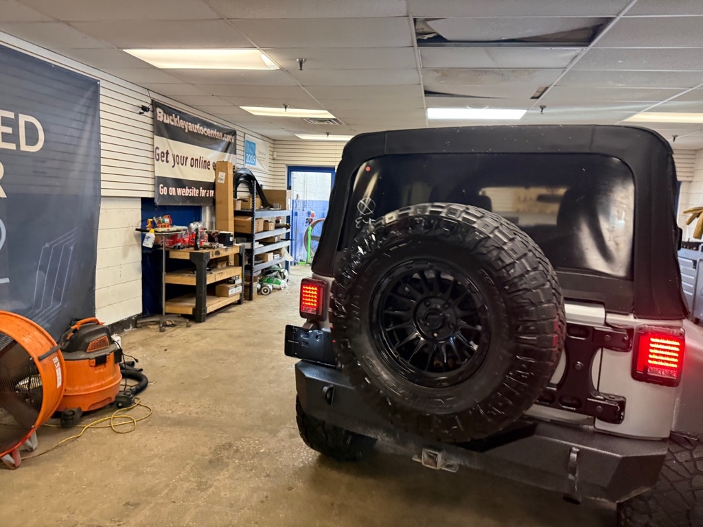 Jeep Wrangler JK Unlimited Sport 4WD 2018