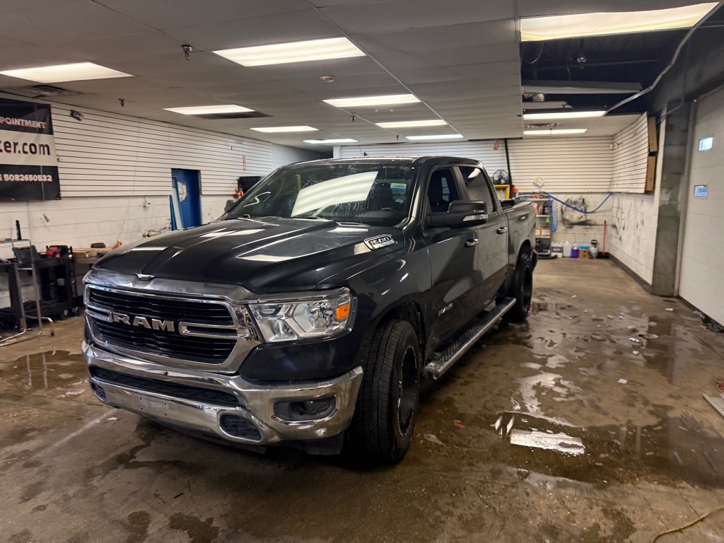 RAM 1500 Big Horn Crew Cab SWB 4WD 2019