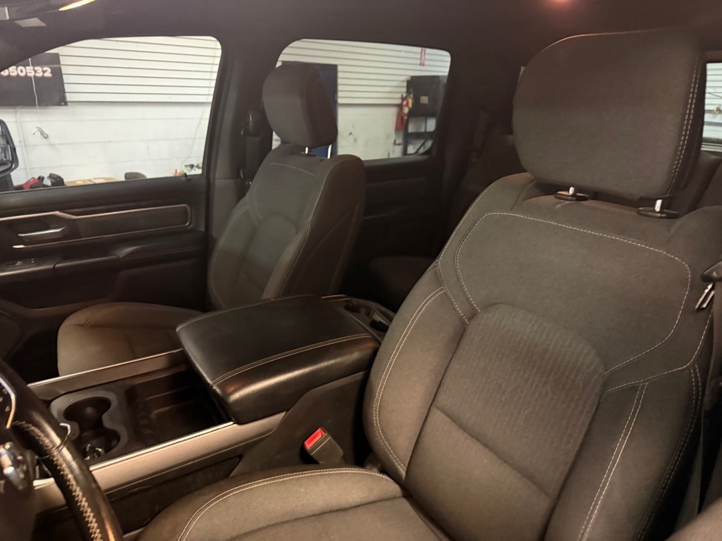 RAM 1500 Big Horn Crew Cab SWB 4WD 2019