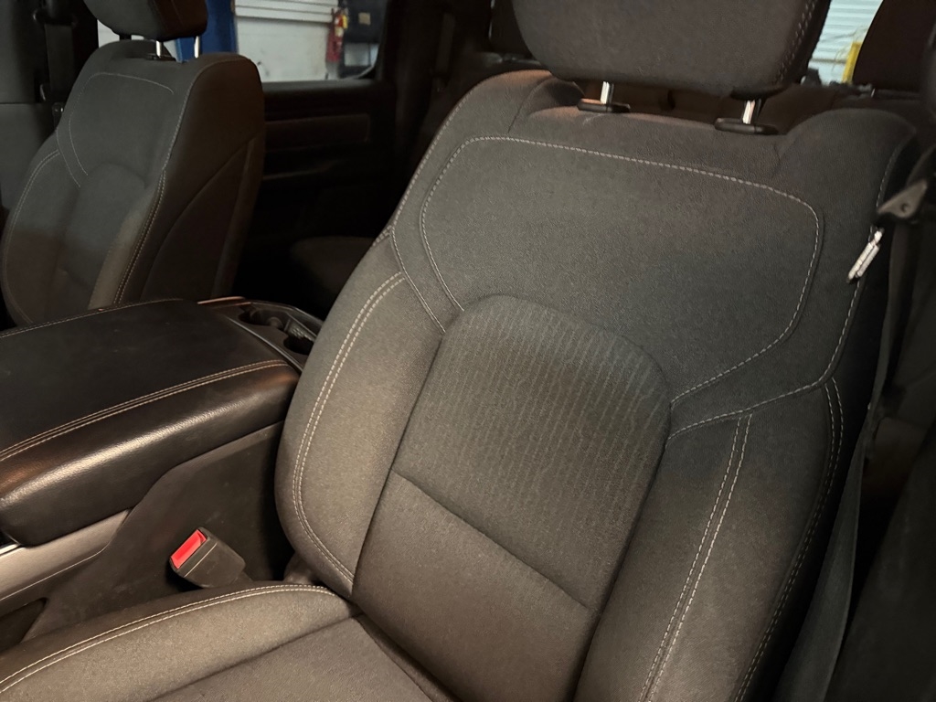 RAM 1500 Big Horn Crew Cab SWB 4WD 2019