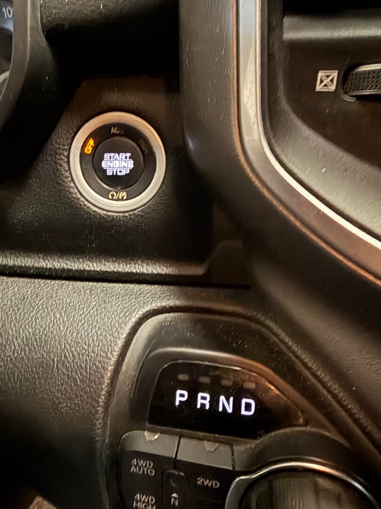 RAM 1500 Big Horn Crew Cab SWB 4WD 2019